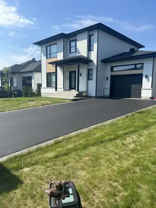 Pavage entrée maison moderne à Charlesbourg, Québec