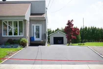 Nouvelle entrée avec garage à Charlesbourg, Québec